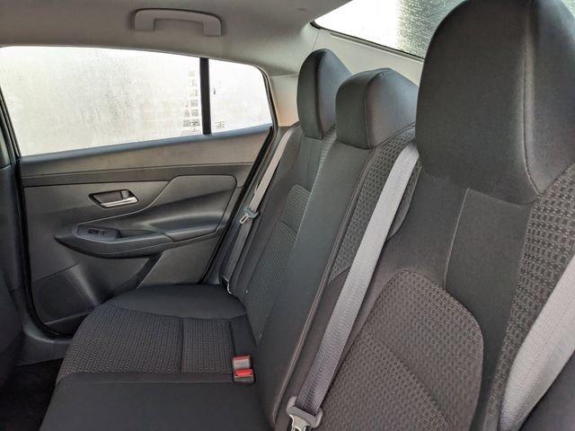 Nissan Sentra S - Thumbnail 15