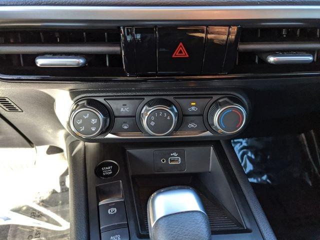 Nissan Kicks S - Thumbnail 20