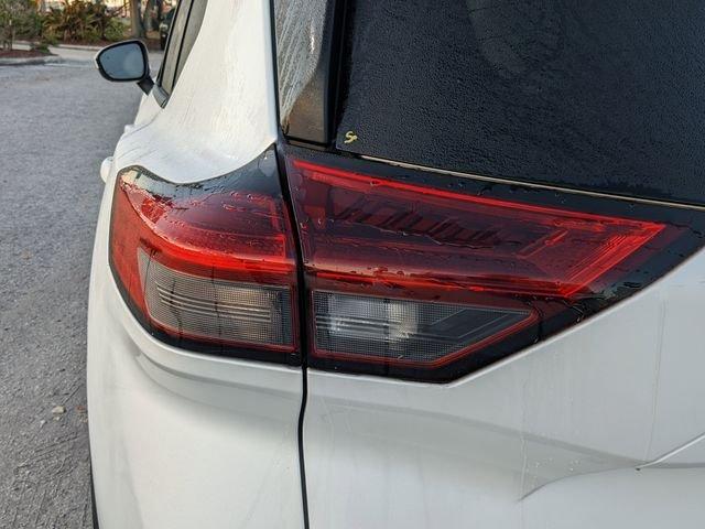 Nissan Rogue Sv - Thumbnail 8