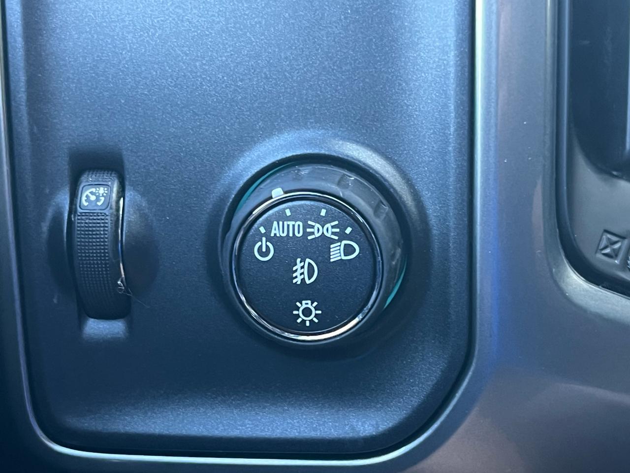 Chevrolet Silverado 15002Wd Crew Cab 143.5" Lt W/ - Thumbnail 19