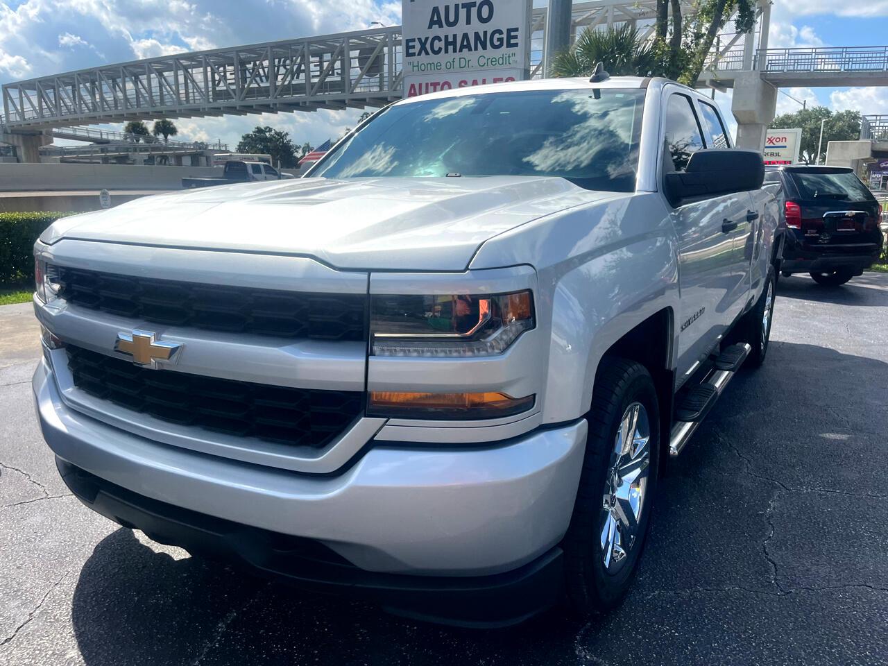 Chevrolet Silverado 1500 Ld4Wd Double Cab Custom - Thumbnail 3