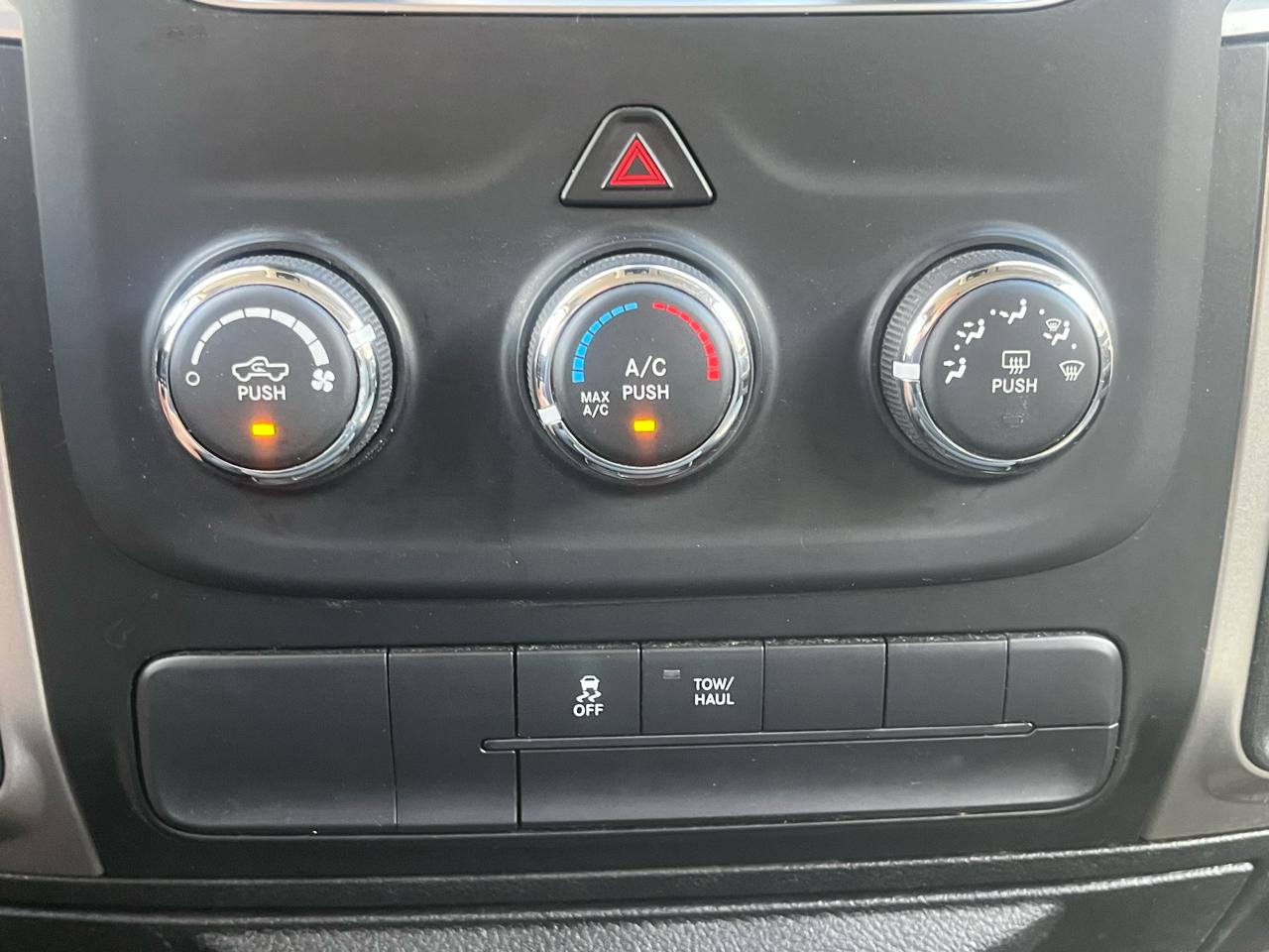 Ram 1500 Classicslt 4X2 Crew Cab 6'4" Box - Thumbnail 12