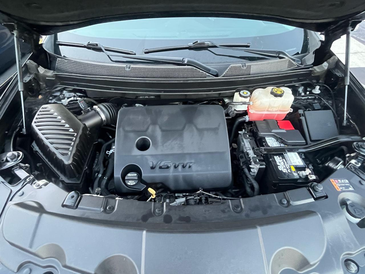 Chevrolet Traversefwd 4Dr Ls W/1Ls - Thumbnail 2