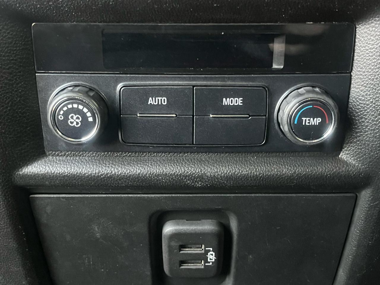 Chevrolet Traversefwd 4Dr Ls W/1Ls - Thumbnail 12