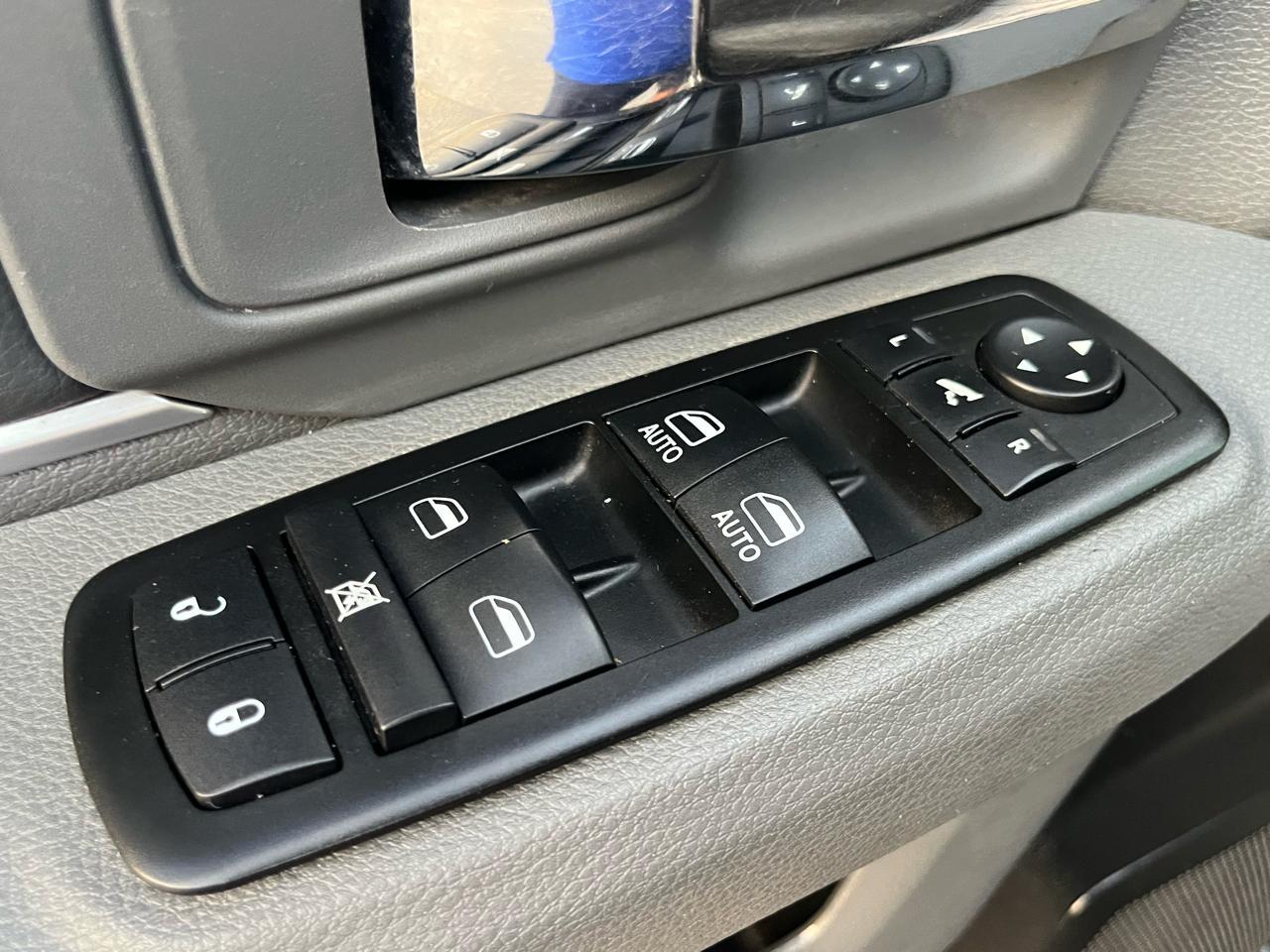 Ram 15004Wd Crew Cab 140.5" Outdo - Thumbnail 7