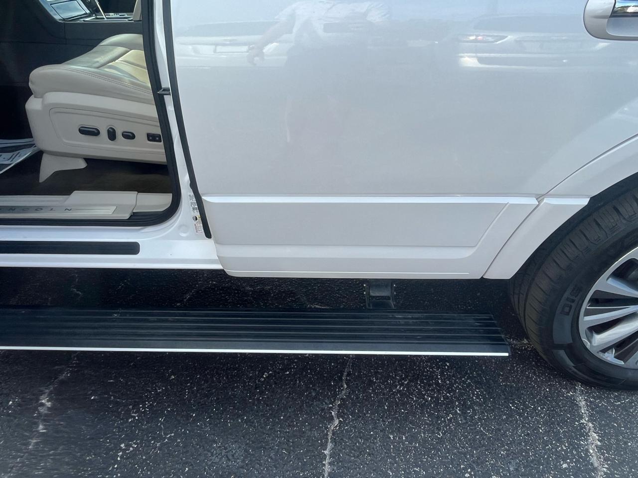 Lincoln Navigatorsuv - Thumbnail 8