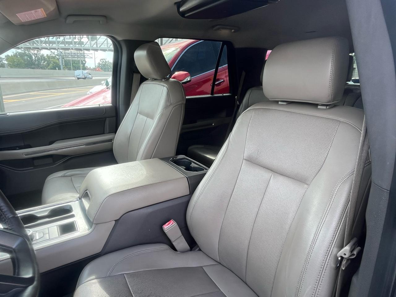 Ford Expeditionxlt 4X2 - Thumbnail 18