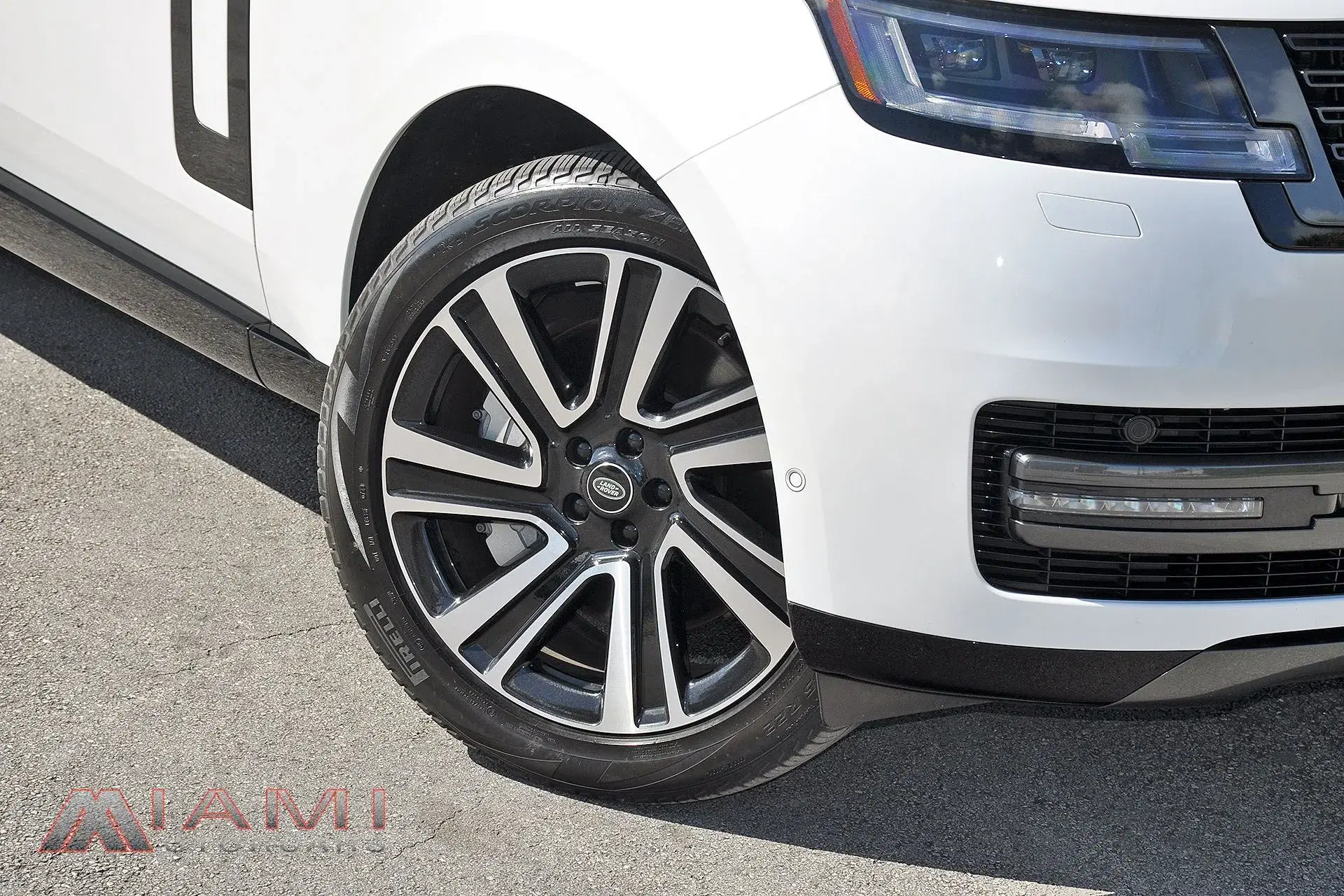 Land Rover Range Rover - Thumbnail 14