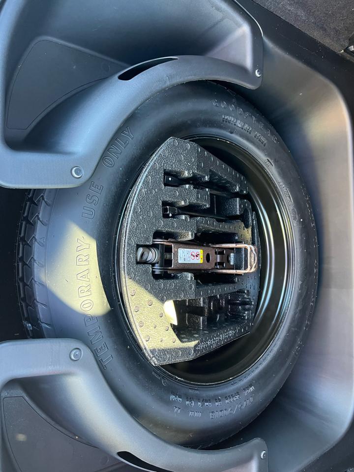 Jeep Grand Cherokeelimited 4X2 - Thumbnail 10