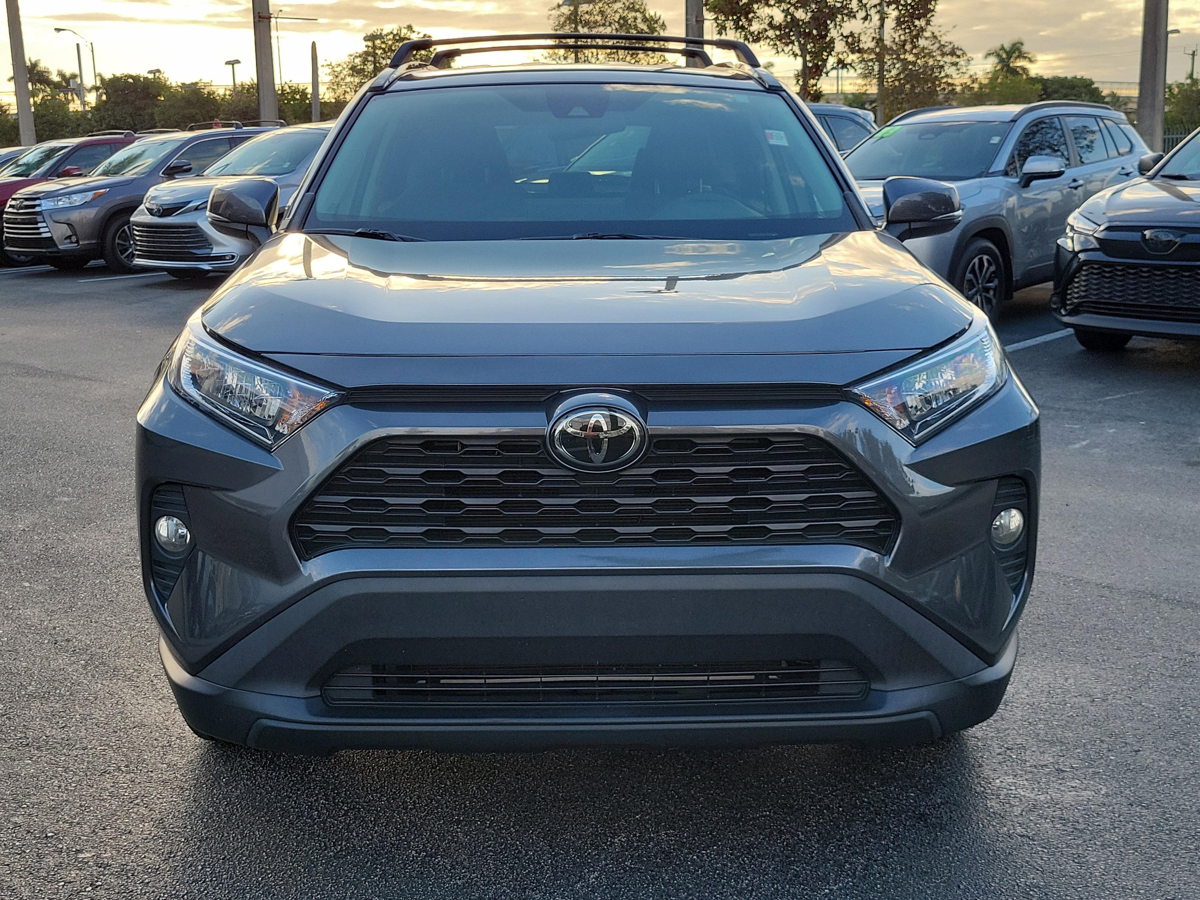 Toyota Rav4 Xle Fwd - Thumbnail 3