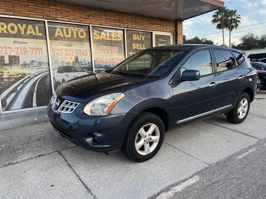 Nissan Maxima Platinum - Thumbnail 3