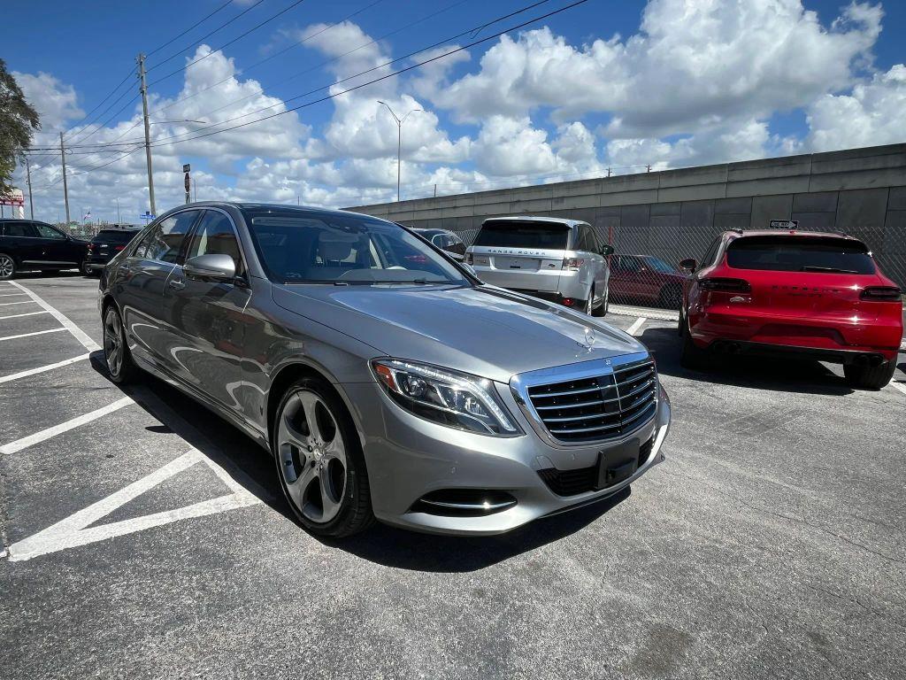 Mercedes-Benz S-Class - Thumbnail 9