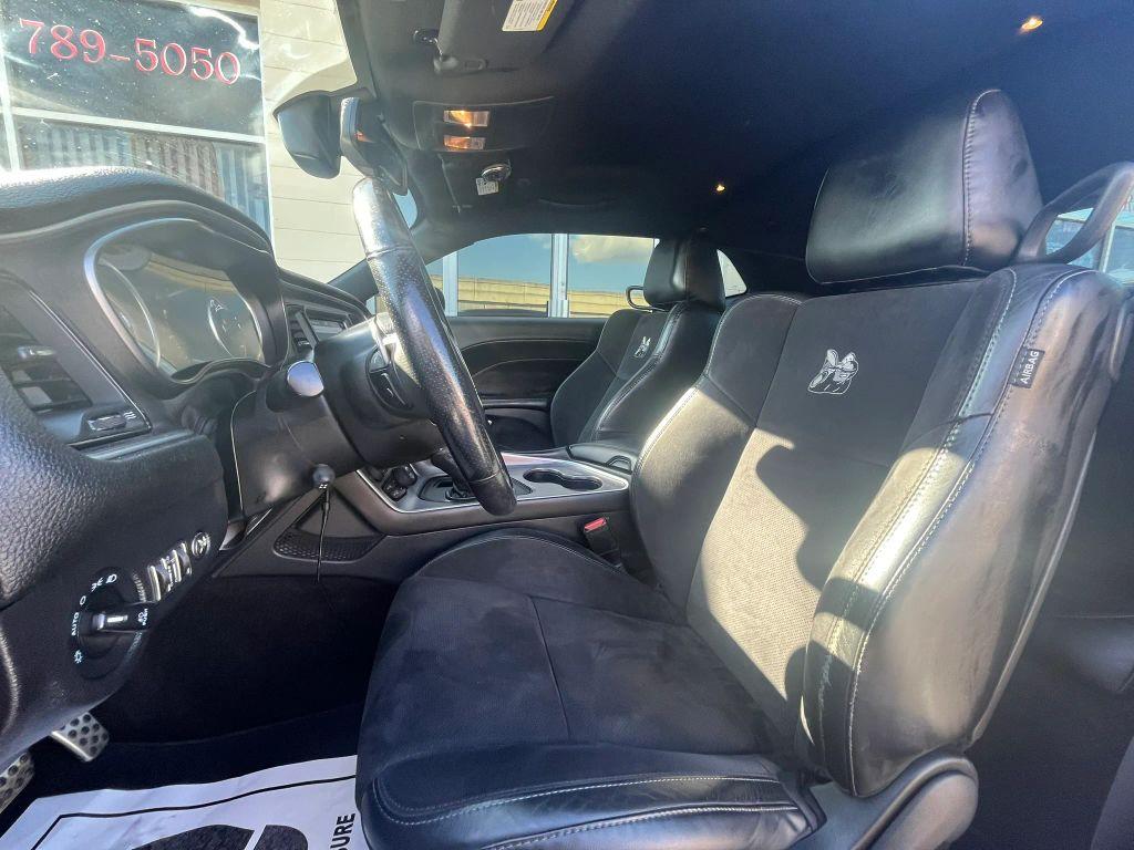 Dodge Challenger - Thumbnail 12