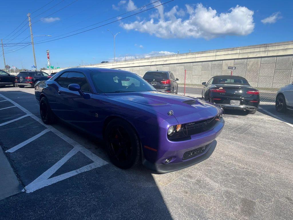 Dodge Challenger - Thumbnail 8