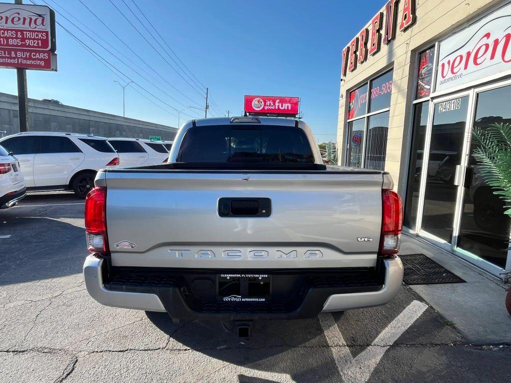 Toyota Tacoma Double Cab - Thumbnail 7