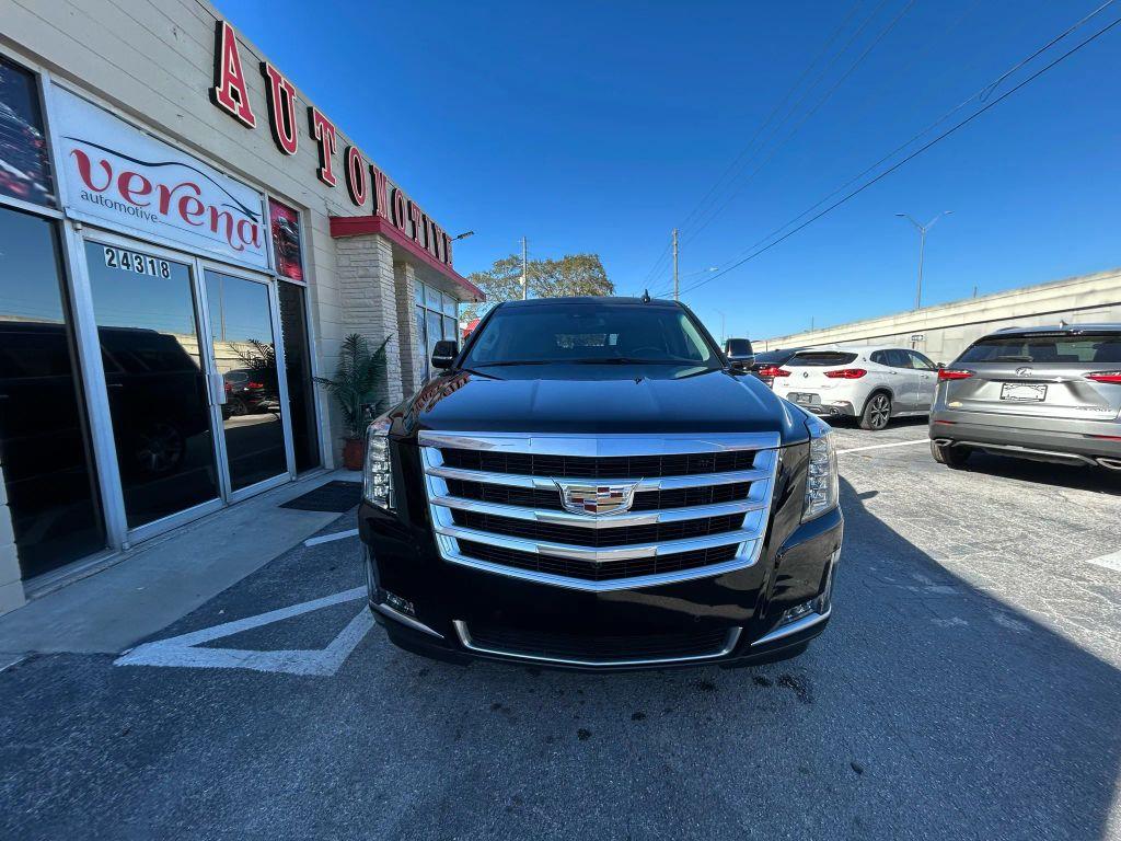 Cadillac Escalade - Thumbnail 10