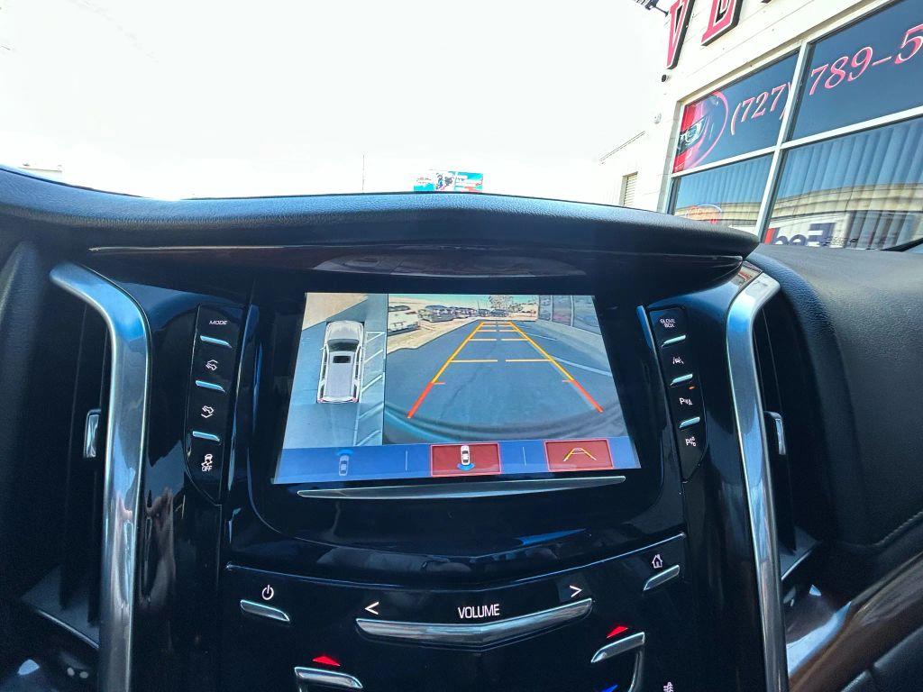 Cadillac Escalade - Thumbnail 20