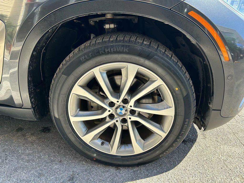 BMW X6 - Thumbnail 2