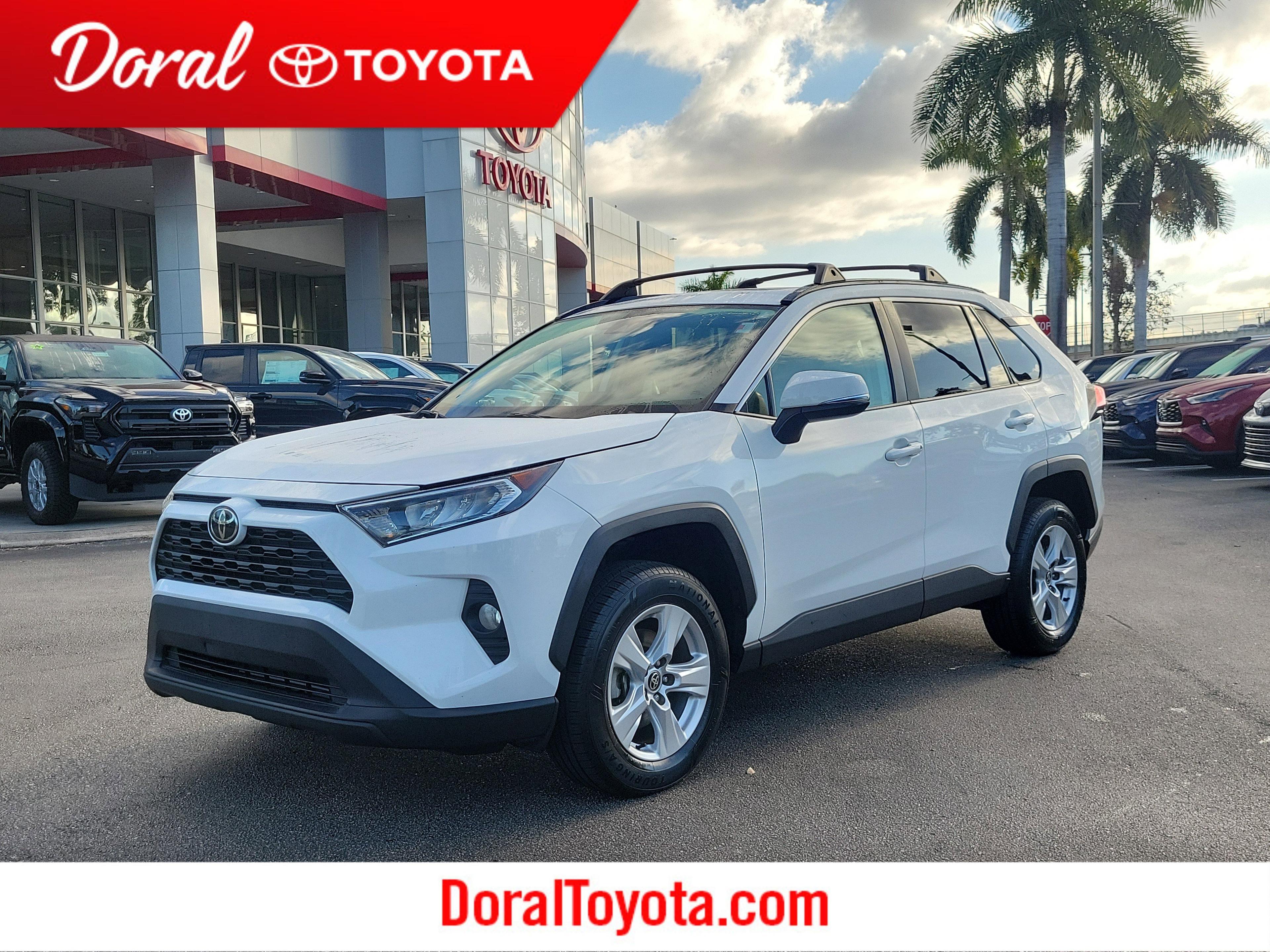 Toyota Rav4 Xle Fwd - Thumbnail 2