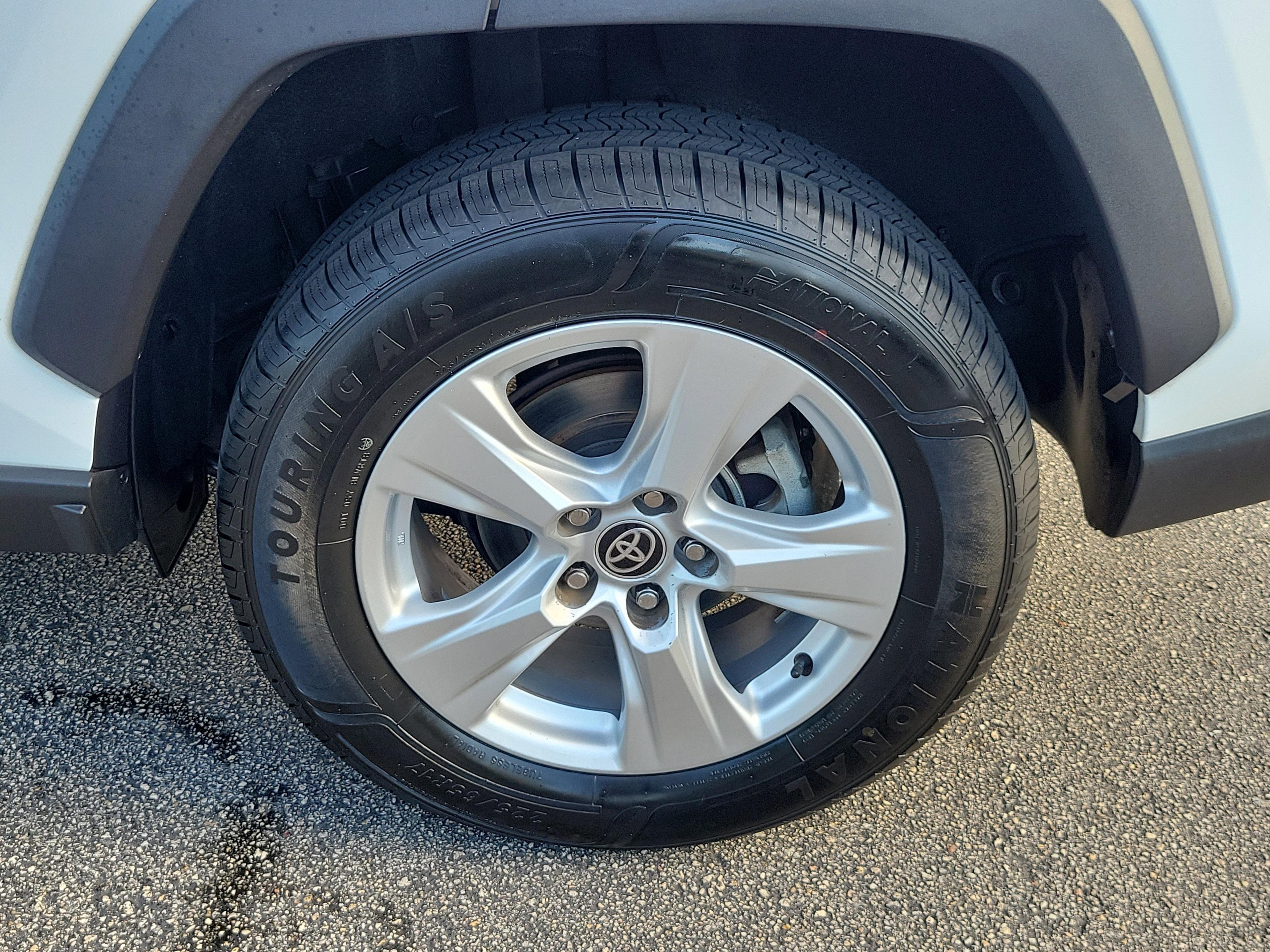 Toyota Rav4 Xle Fwd - Thumbnail 9