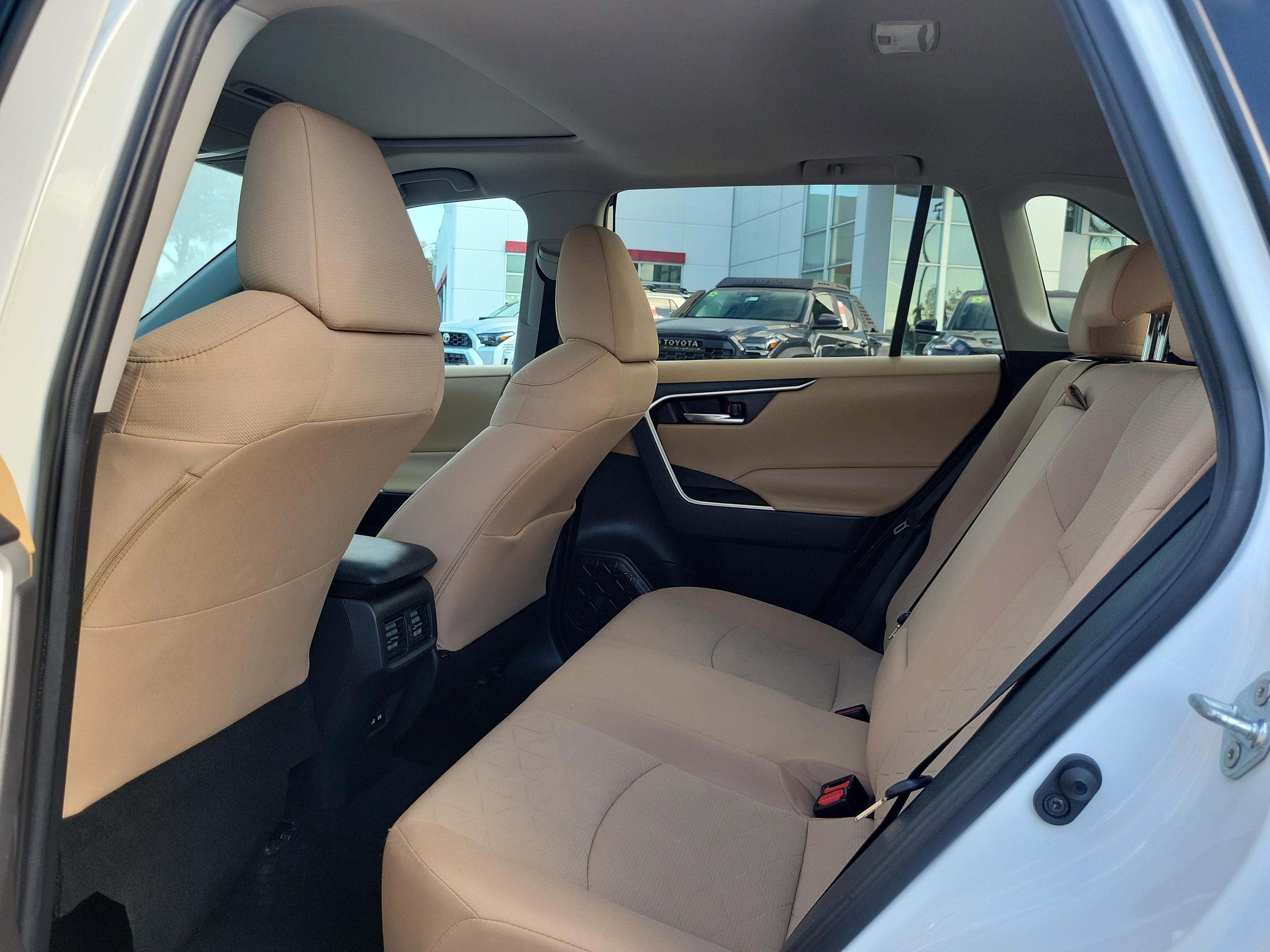 Toyota Rav4 Xle Fwd - Thumbnail 11