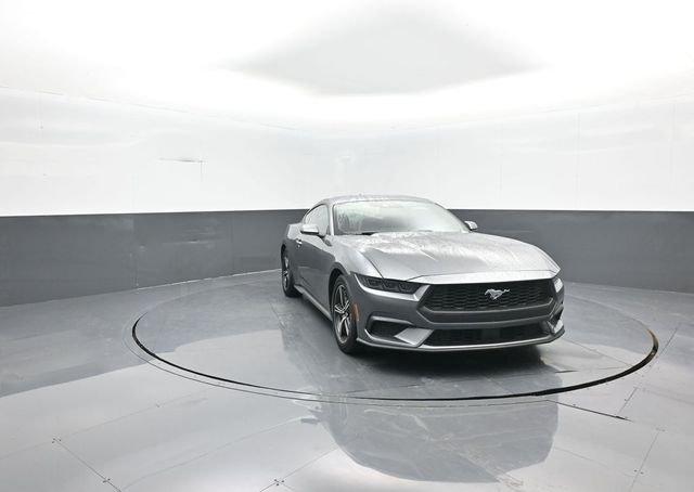 Ford Mustang Ecoboost® Fastback - Thumbnail 4