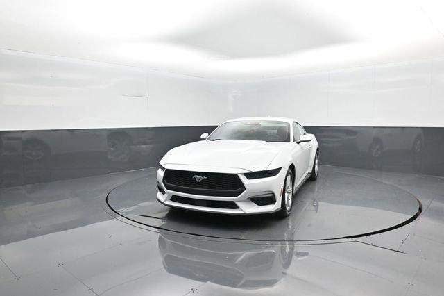 Ford Mustang Ecoboost® Fastback - Thumbnail 4