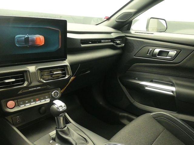 Ford Mustang Ecoboost® Fastback - Thumbnail 13