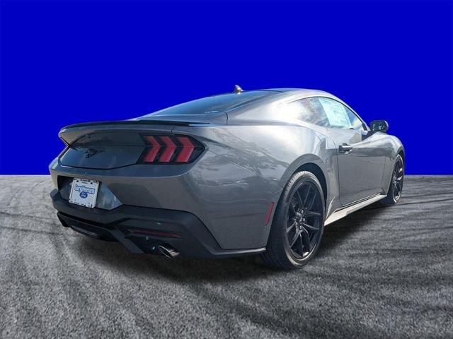 Ford Mustang Ecoboost® Fastback - Thumbnail 4