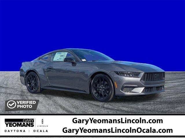 Ford Mustang Ecoboost® Fastback - Thumbnail 2
