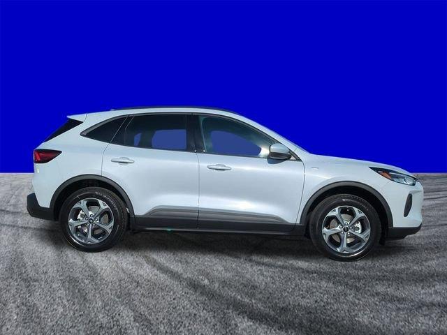 Ford Escape St-Line Select - Thumbnail 3