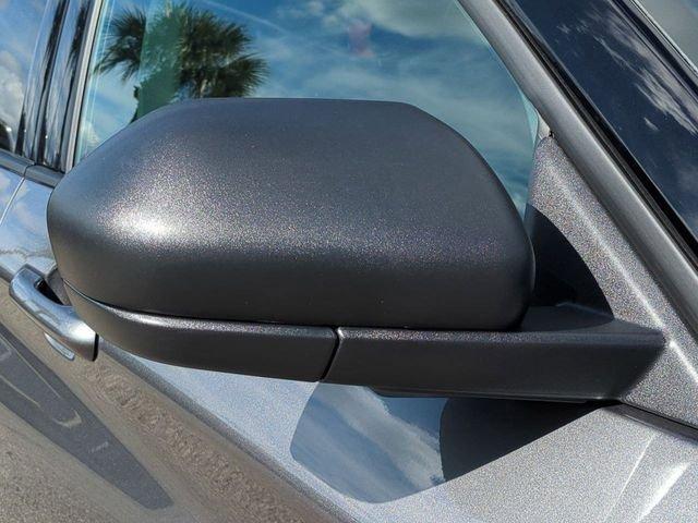 Ford Explorer Active - Thumbnail 14