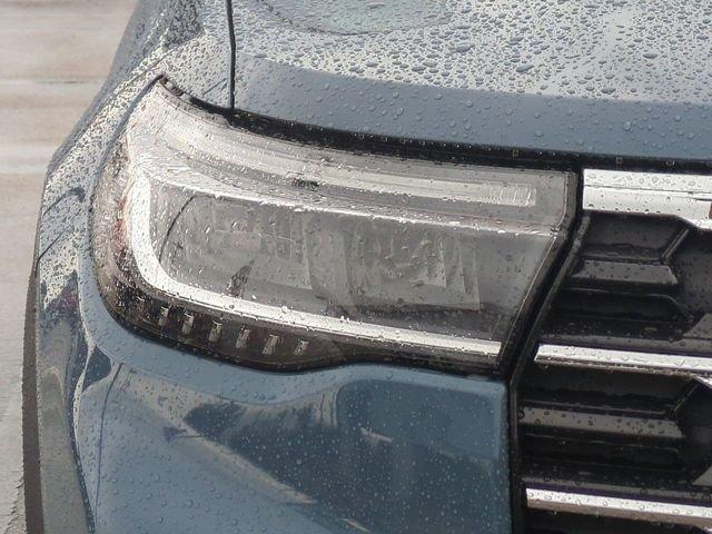 Ford Explorer Active - Thumbnail 12