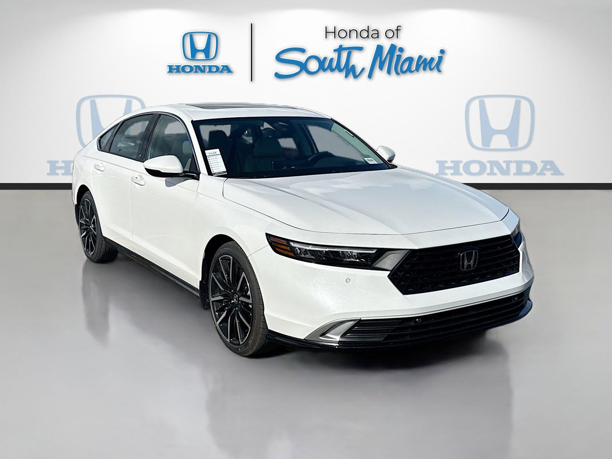 Honda Accord Hybrid Touring Fwd - Thumbnail 2