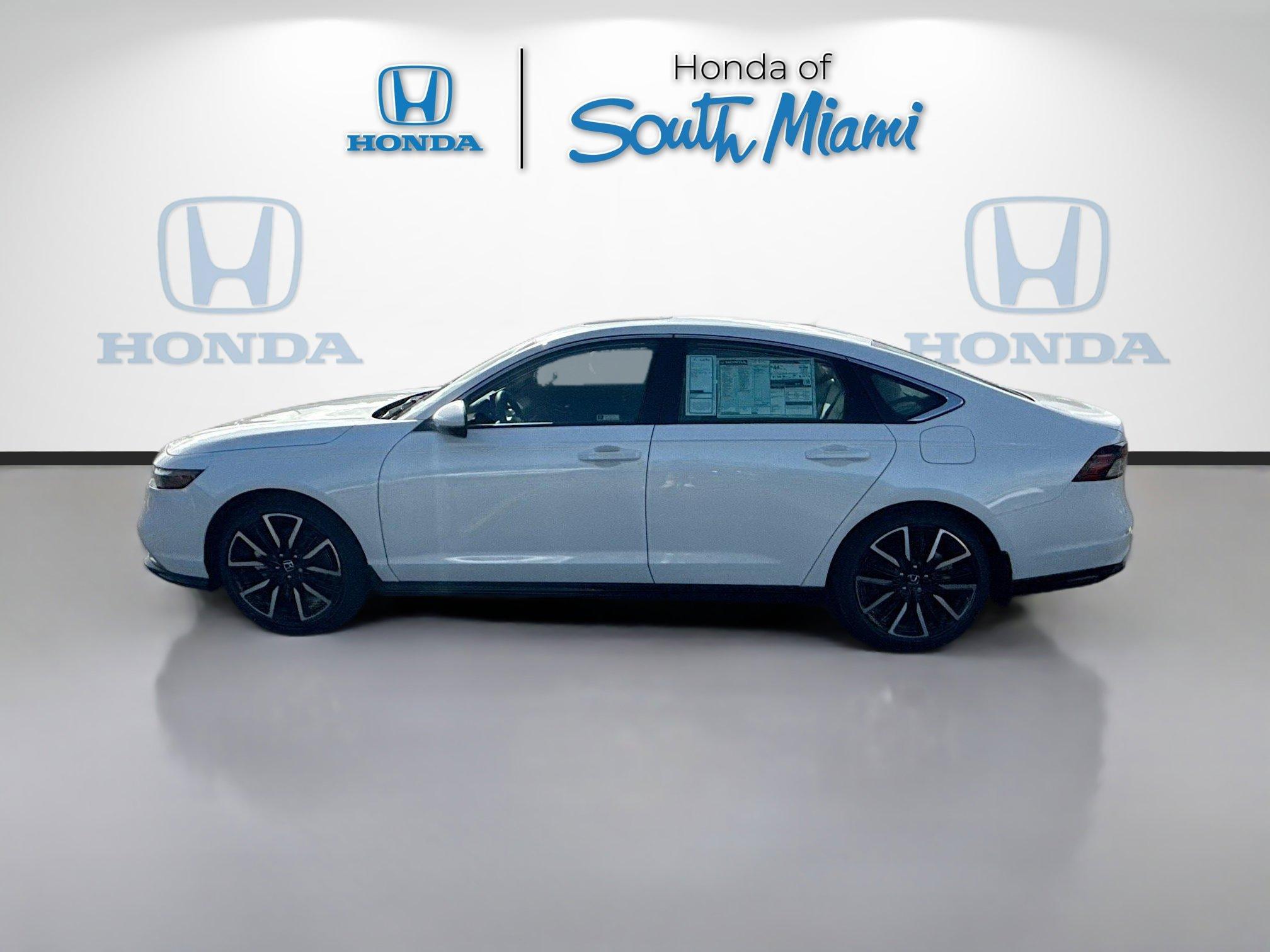 Honda Accord Hybrid Touring Fwd - Thumbnail 5
