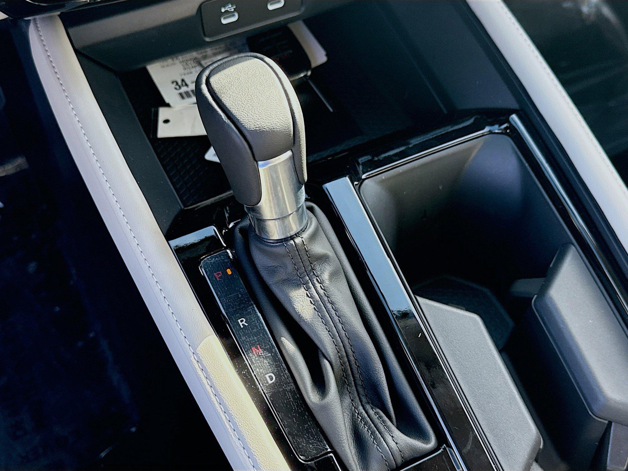 Honda Accord Hybrid Touring Fwd - Thumbnail 17