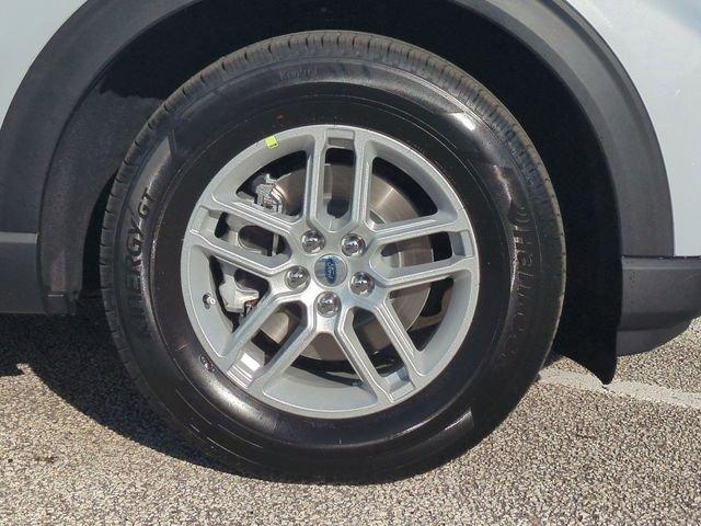 Ford Explorer Active - Thumbnail 12