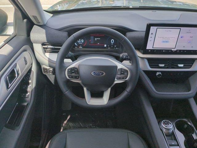 Ford Explorer Active - Thumbnail 18