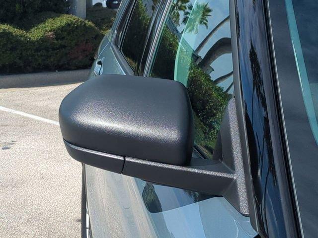 Ford Explorer Active - Thumbnail 14