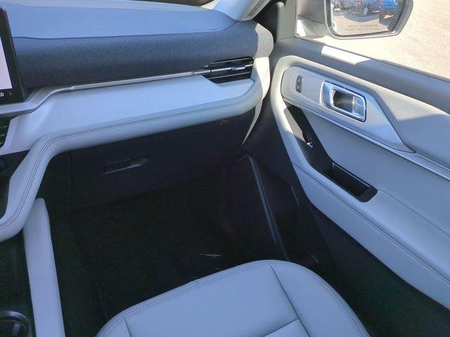 Ford Explorer Active - Thumbnail 19