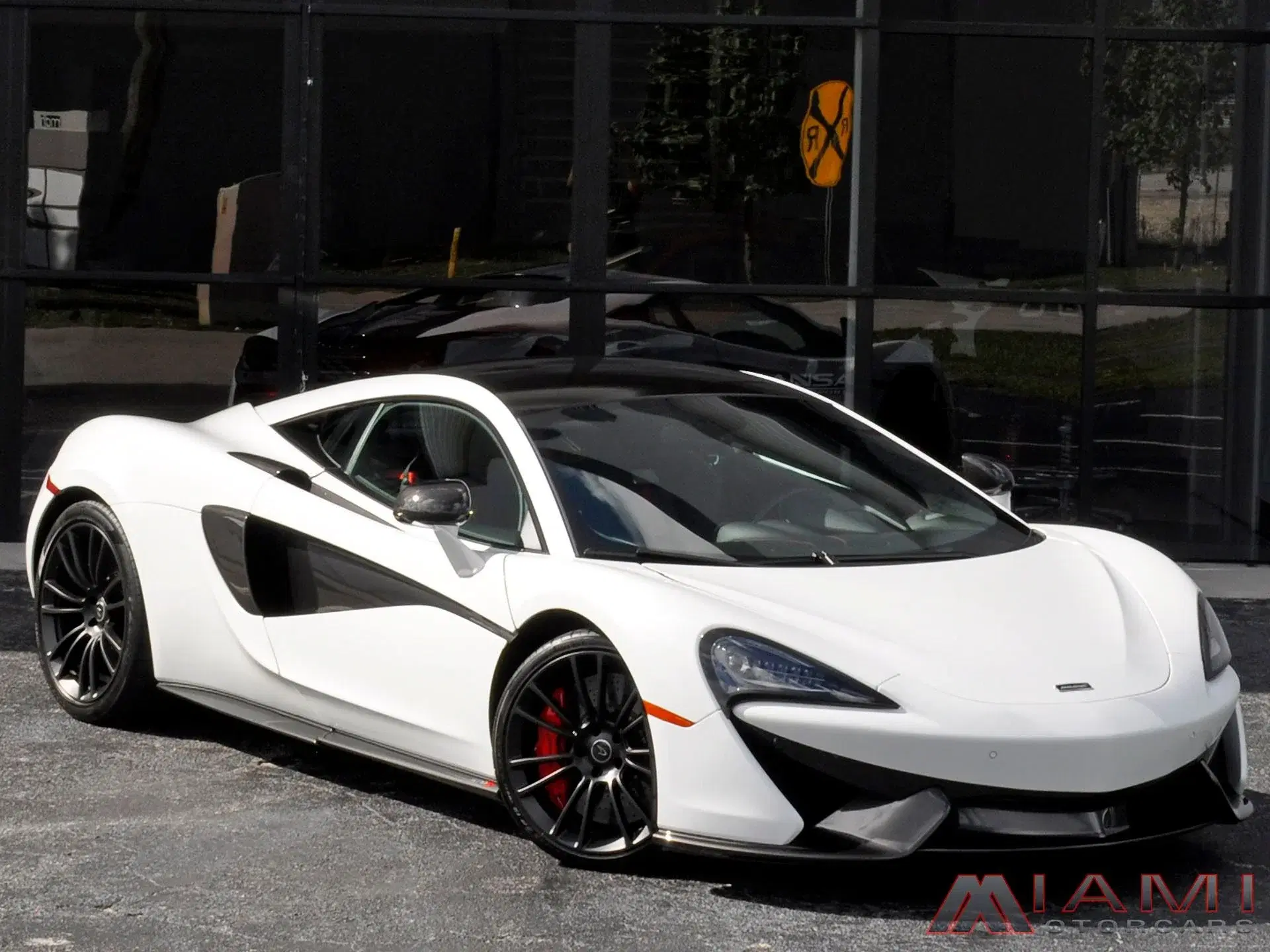 Mclaren 570S - Thumbnail 4