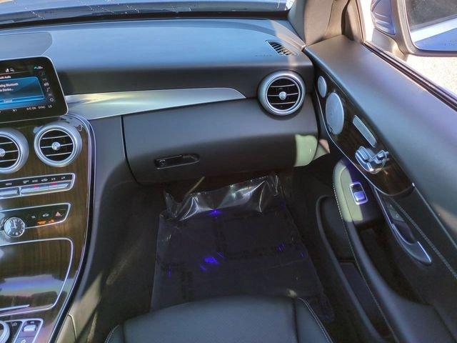 Mercedes-Benz C 300 - Thumbnail 16