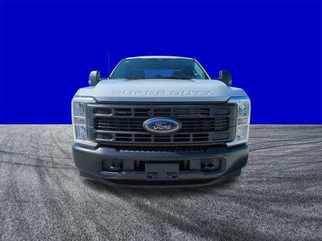 Ford Super Duty F-250® Xl - Thumbnail 10