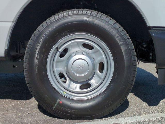 Ford Super Duty F-250® Xl - Thumbnail 12