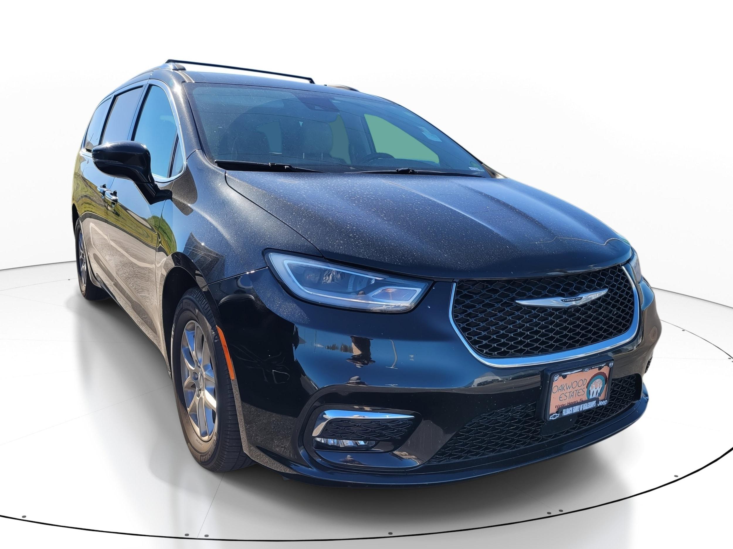 Chrysler Pacifica - View 1