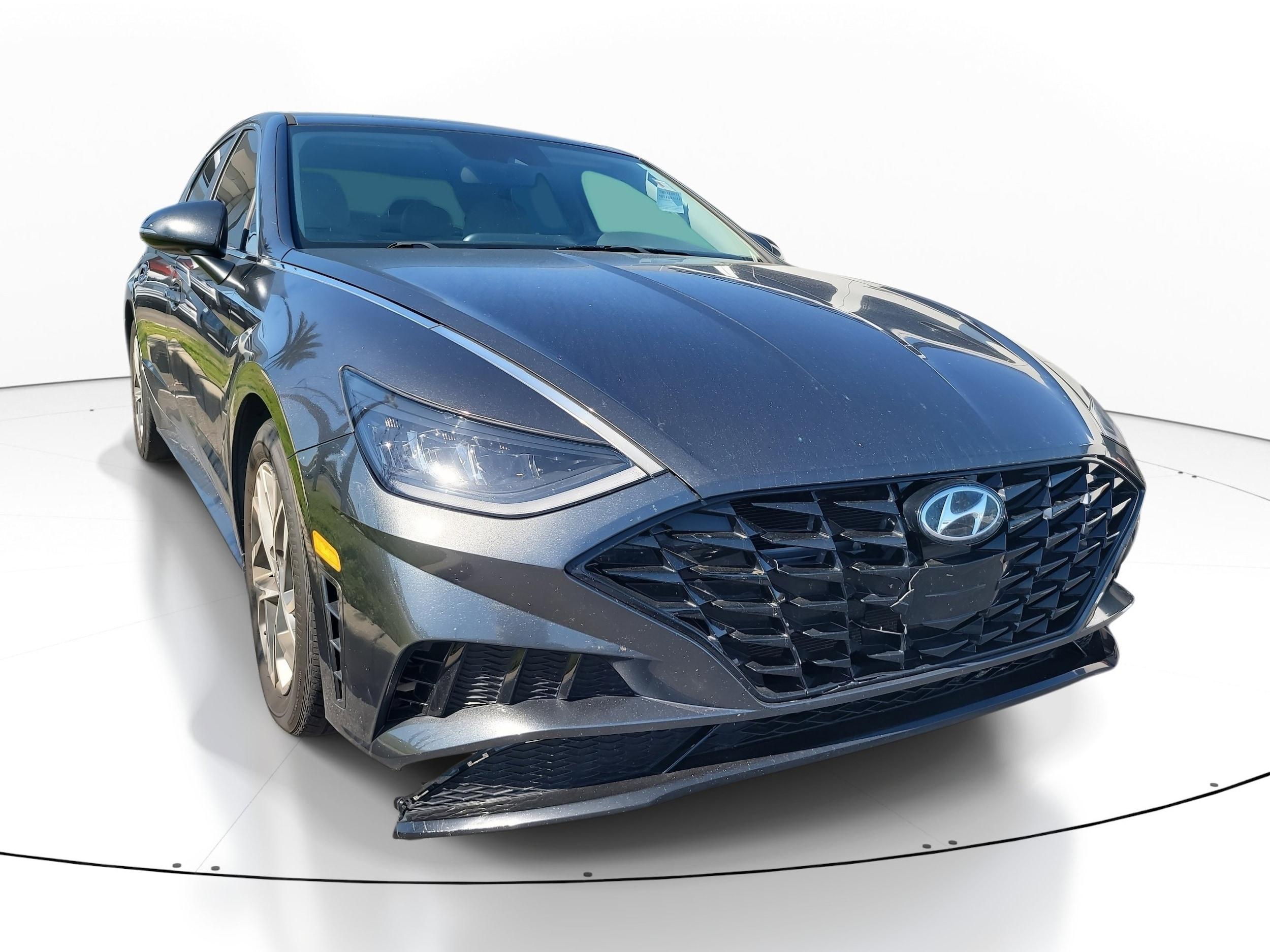 Hyundai Sonata - View 1