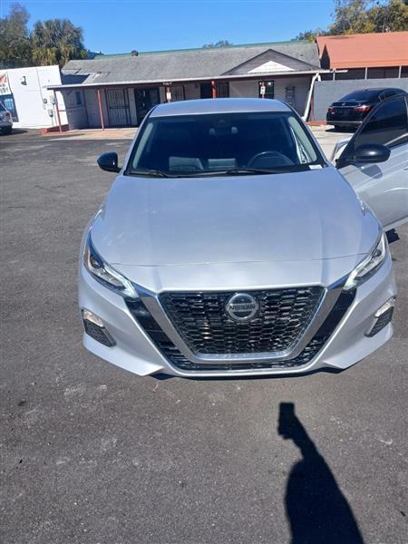 Nissan Altima2.5 Sr - Thumbnail 2