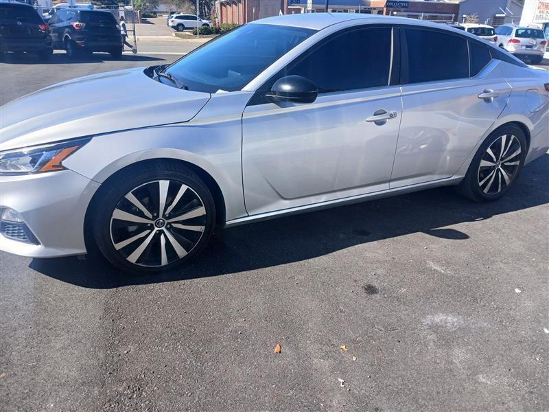 Nissan Altima2.5 Sr - Thumbnail 4