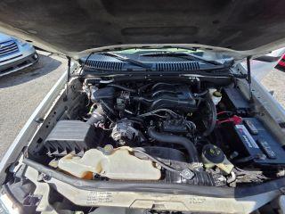 Ford Explorer - Thumbnail 5