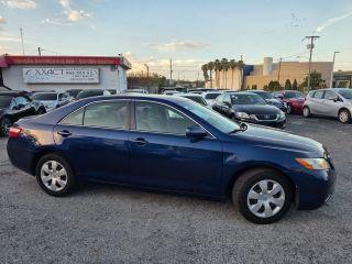 Toyota Camry - Thumbnail 14